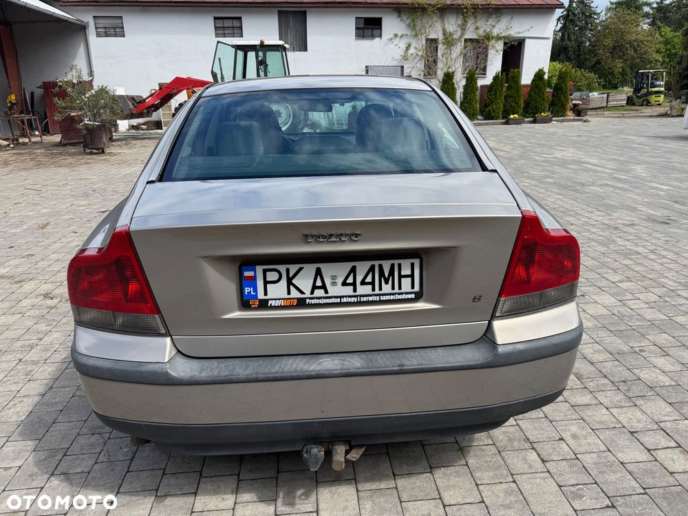 Volvo S60 2.4 D5 - 11
