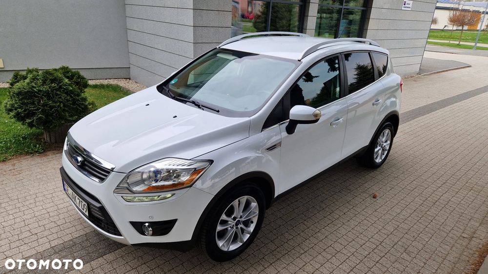 Ford Kuga 2.0 TDCi 4x4 Titanium - 36