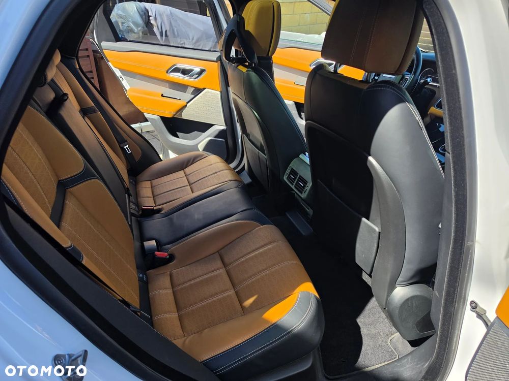 Land Rover Range Rover Velar 3.0 D300 mHEV R-Dynamic HSE - 15