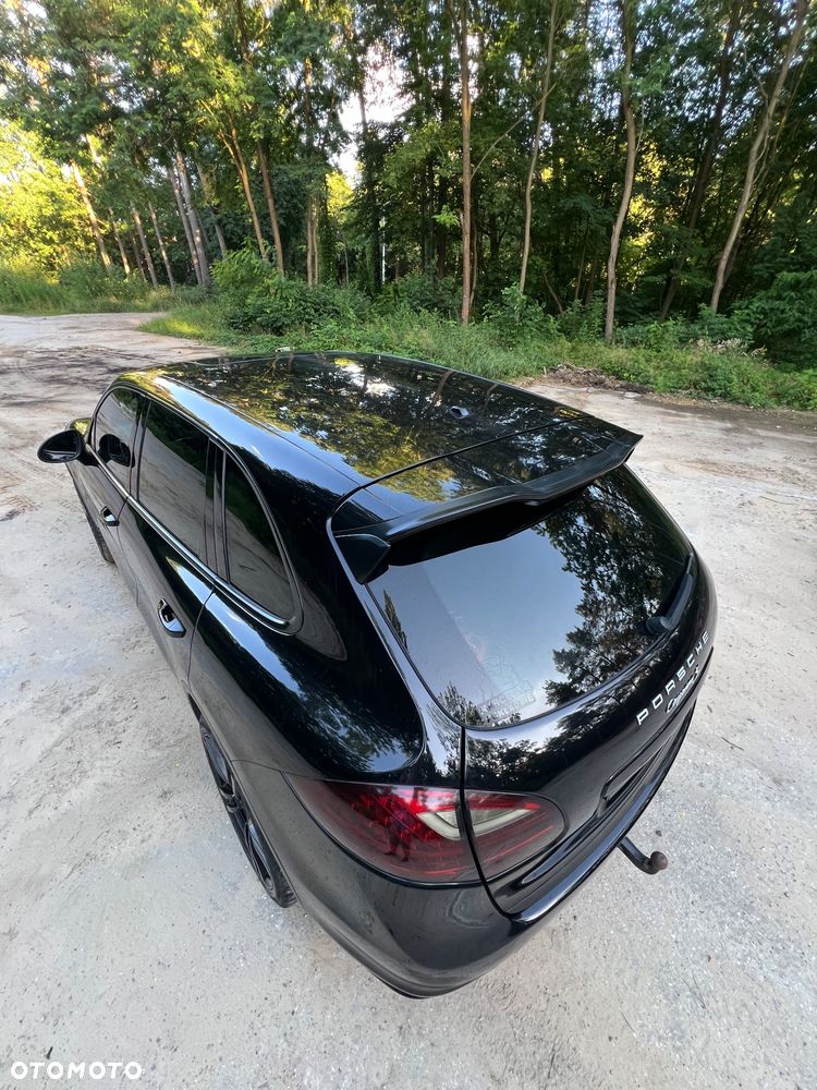 Porsche Cayenne S - 35