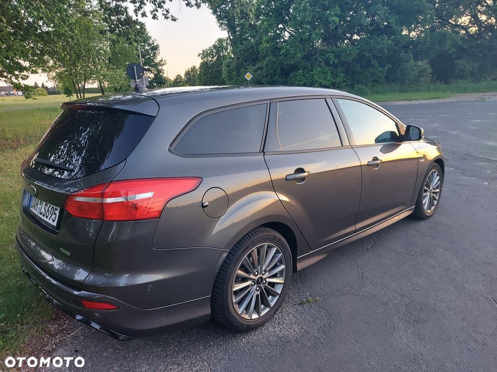 Ford Focus - 4