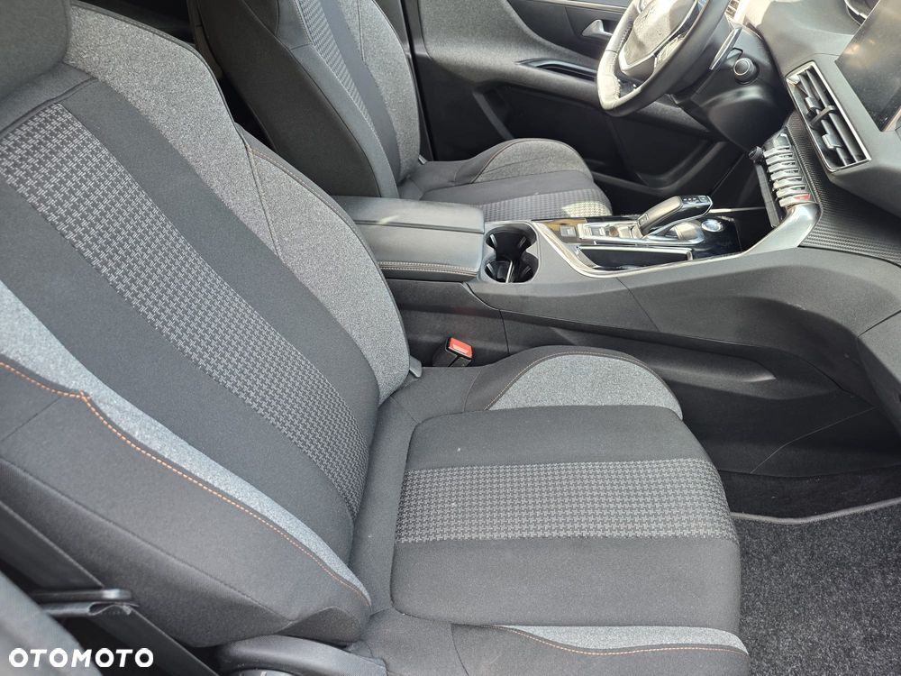 Peugeot 5008 1.5 BlueHDi Active S&S EAT8 - 9