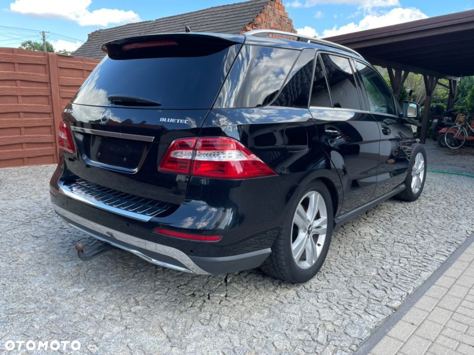 Mercedes-Benz ML 350 BlueTec 4-Matic - 5