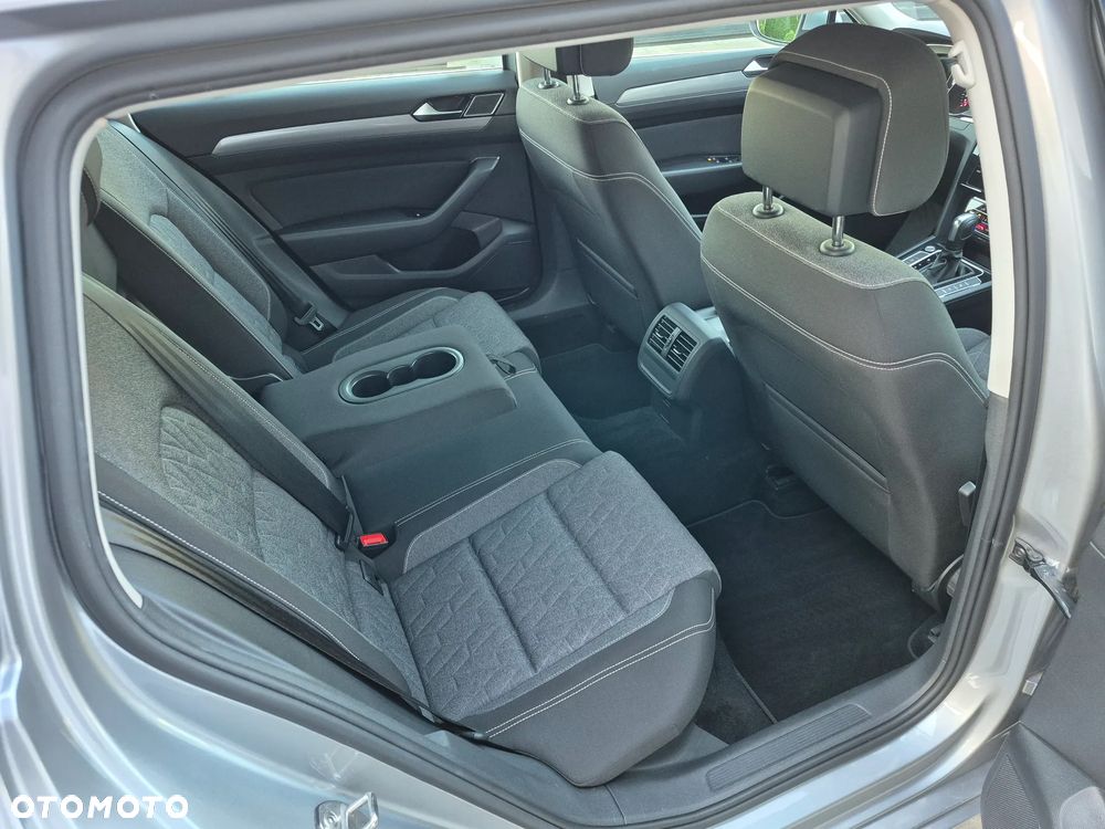 Volkswagen Passat 1.5 TSI EVO Business DSG - 12