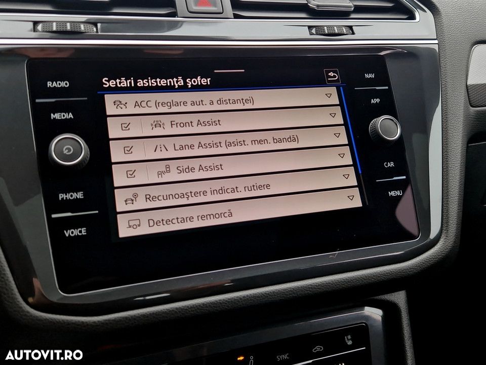 Volkswagen Tiguan 2.0 TDI SCR 4MOTION DSG Life - 26