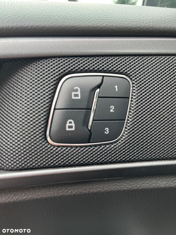 Ford Mondeo 2.0 TDCi Titanium - 20
