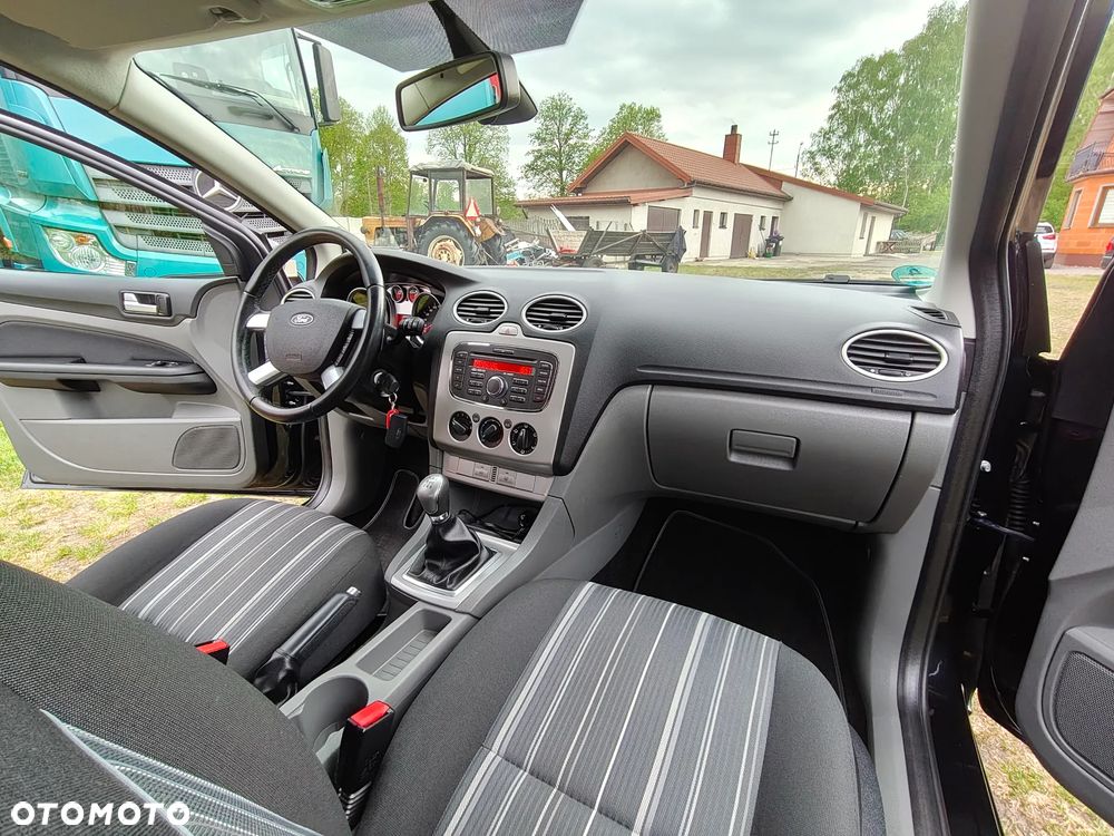 Ford Focus - 21