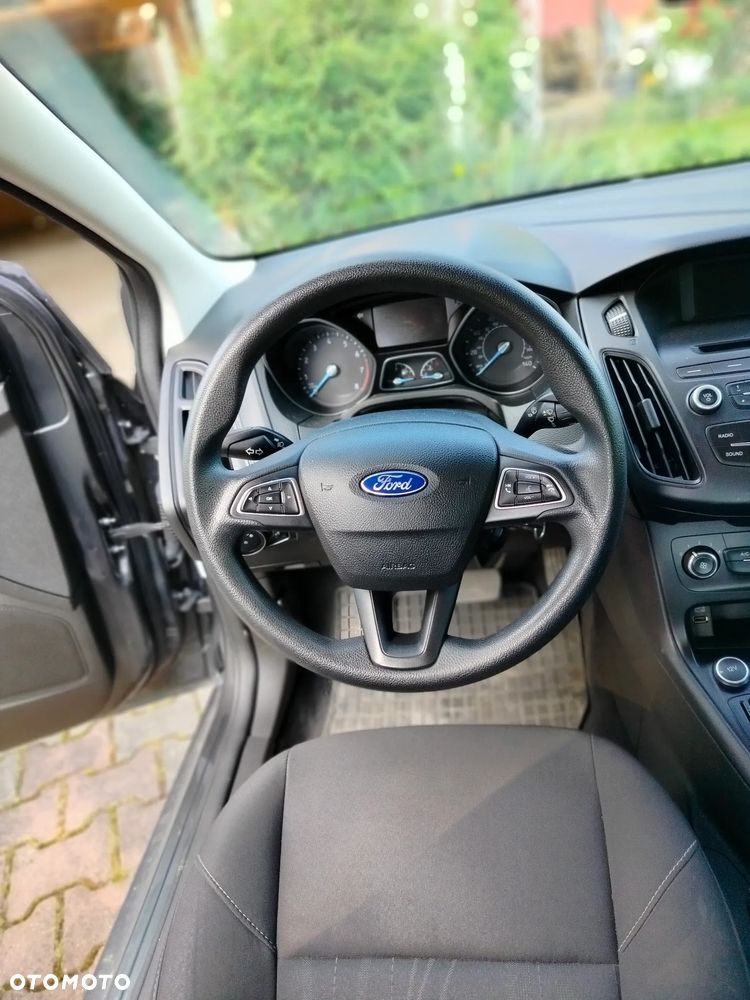 Ford Focus - 11