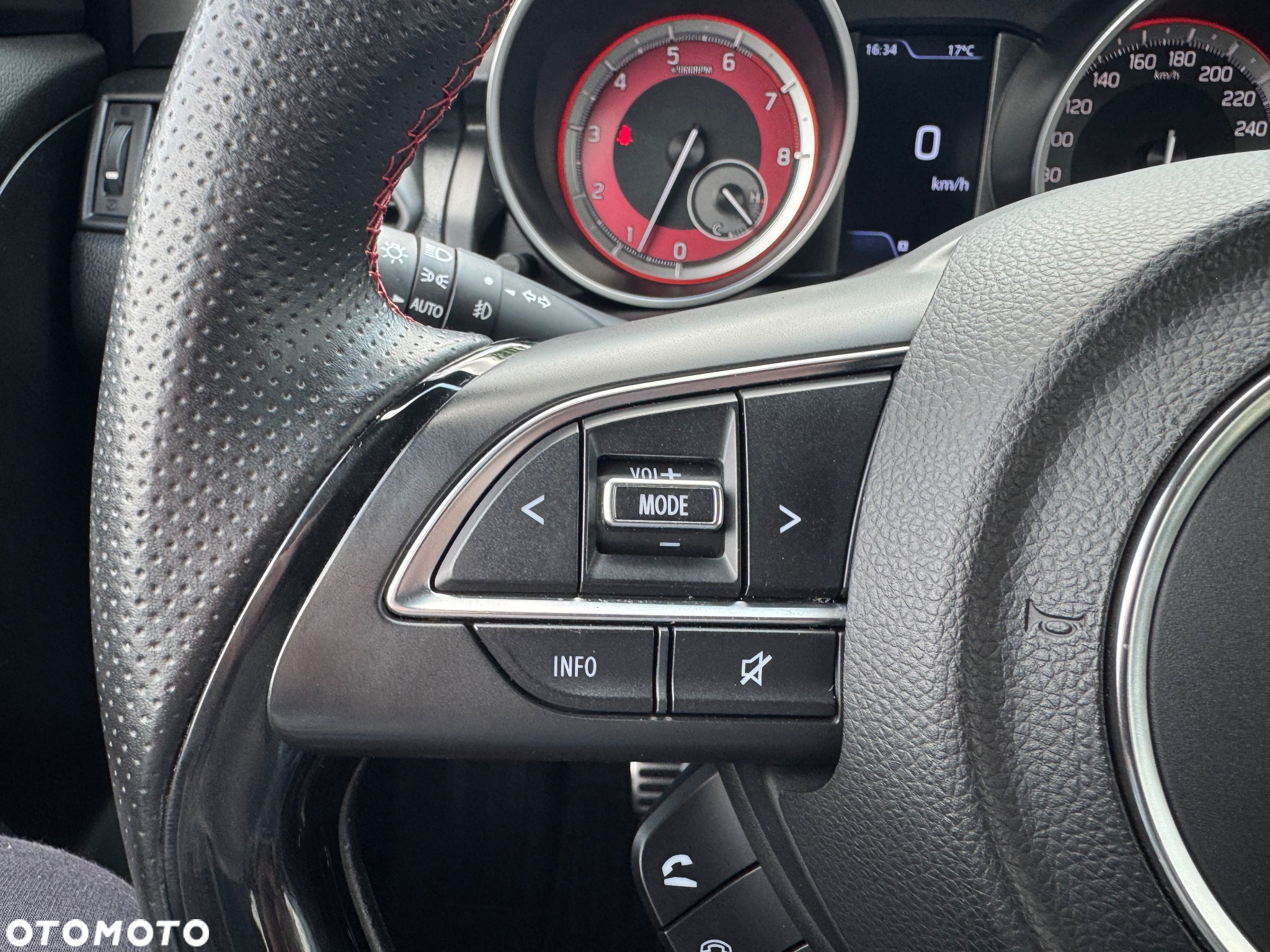 Suzuki Swift Sport 1.4 Boosterjet Hybrid - 16
