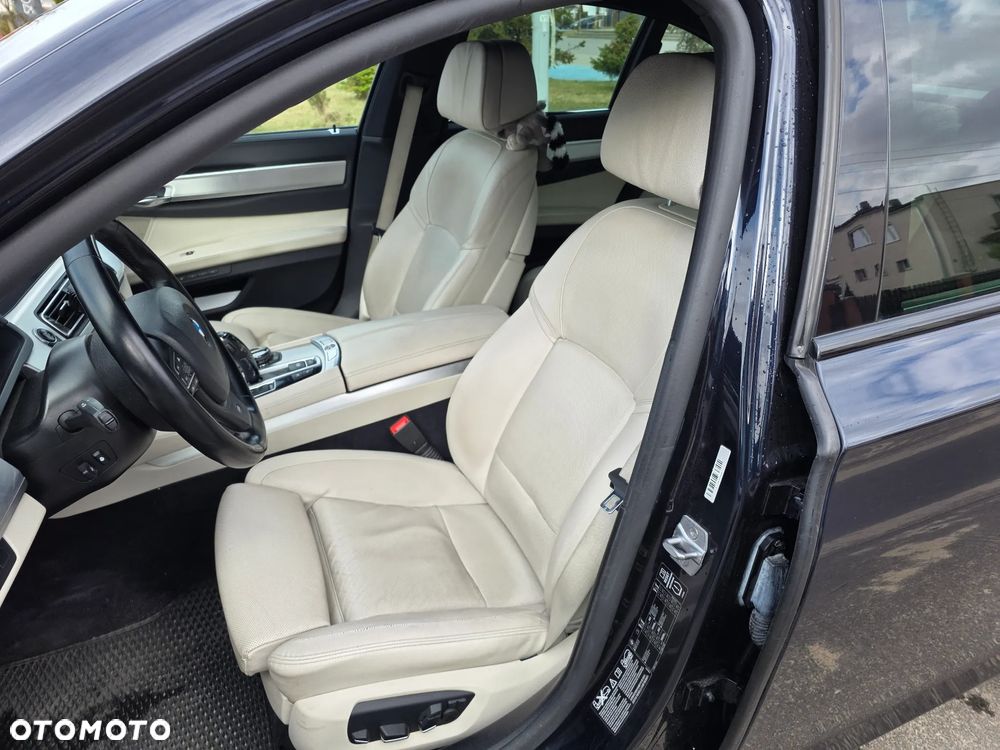 BMW Seria 7 730d xDrive - 11