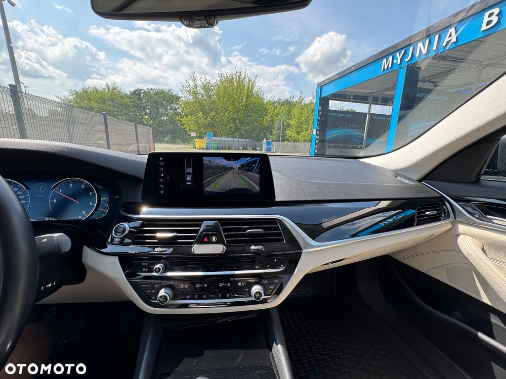 BMW Seria 5 520d Efficient Dynamics Luxury Line - 16