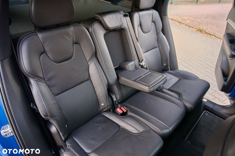 Volvo XC 90 T6 AWD R-Design - 29