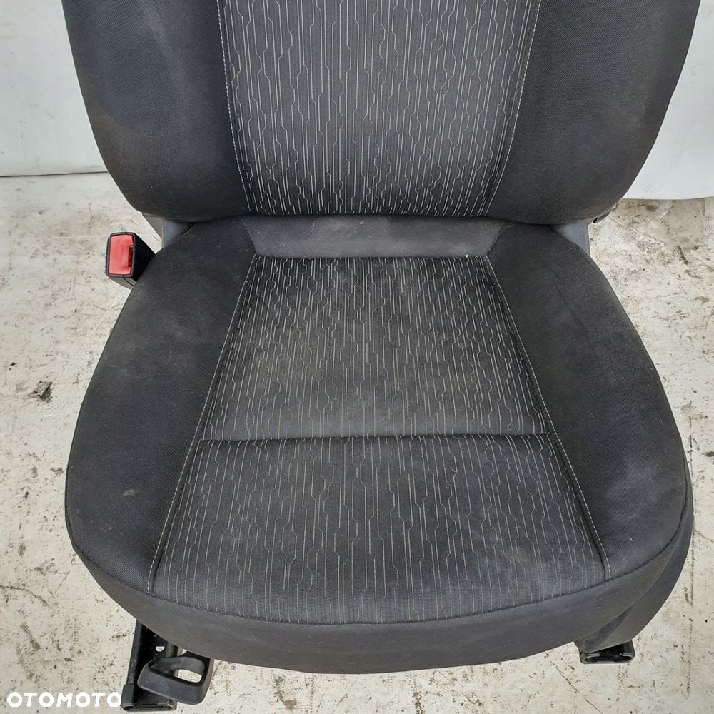 fotel kierowcy Opel Astra J HB - 6
