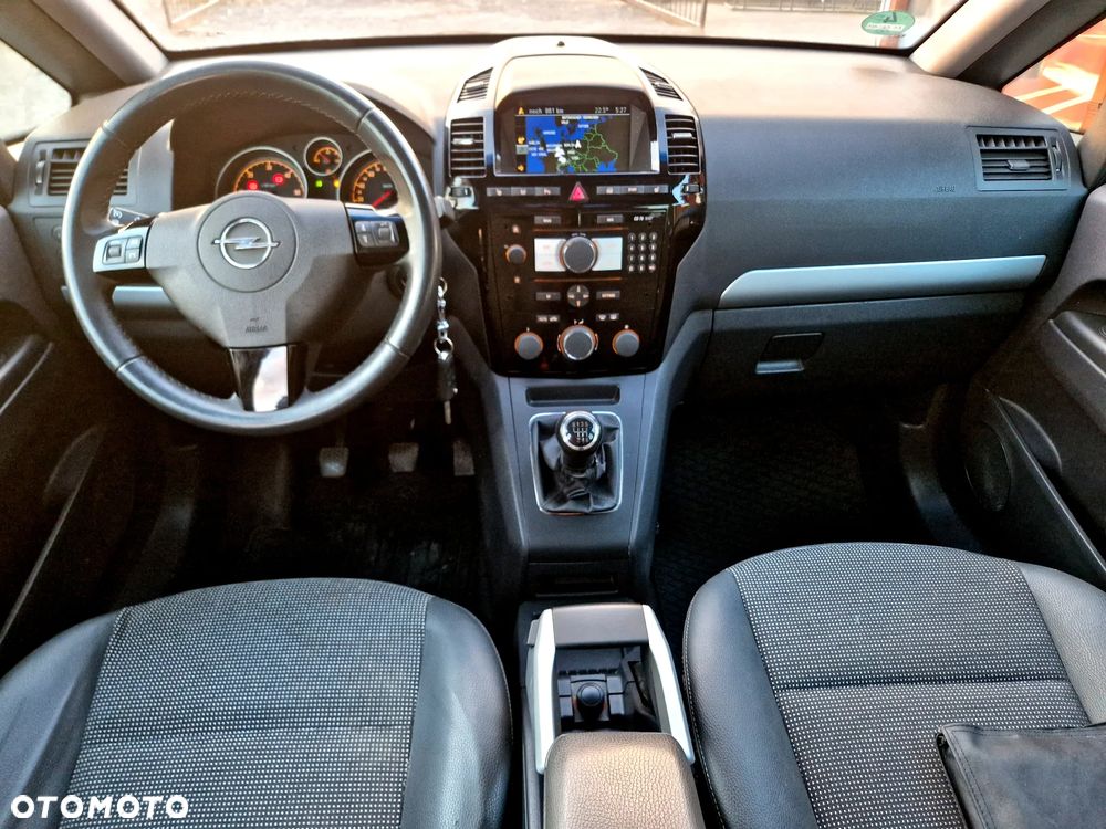 Opel Zafira 1.9 CDTI Navi - 25