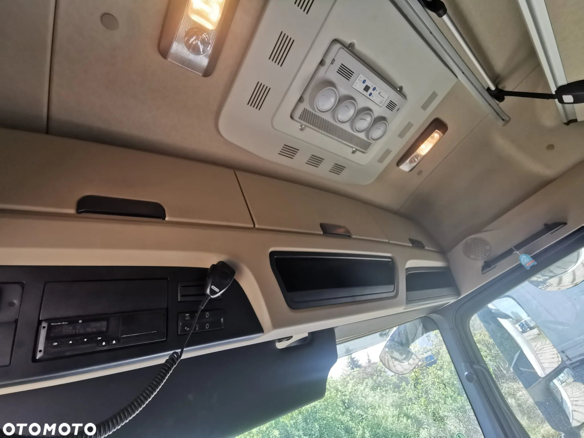 Mercedes-Benz ACTROS - 9