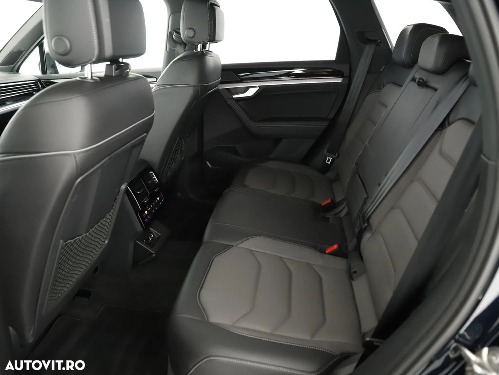 Volkswagen Touareg 3.0 V6 TDI SCR 4Motion Automatik R-Line - 9