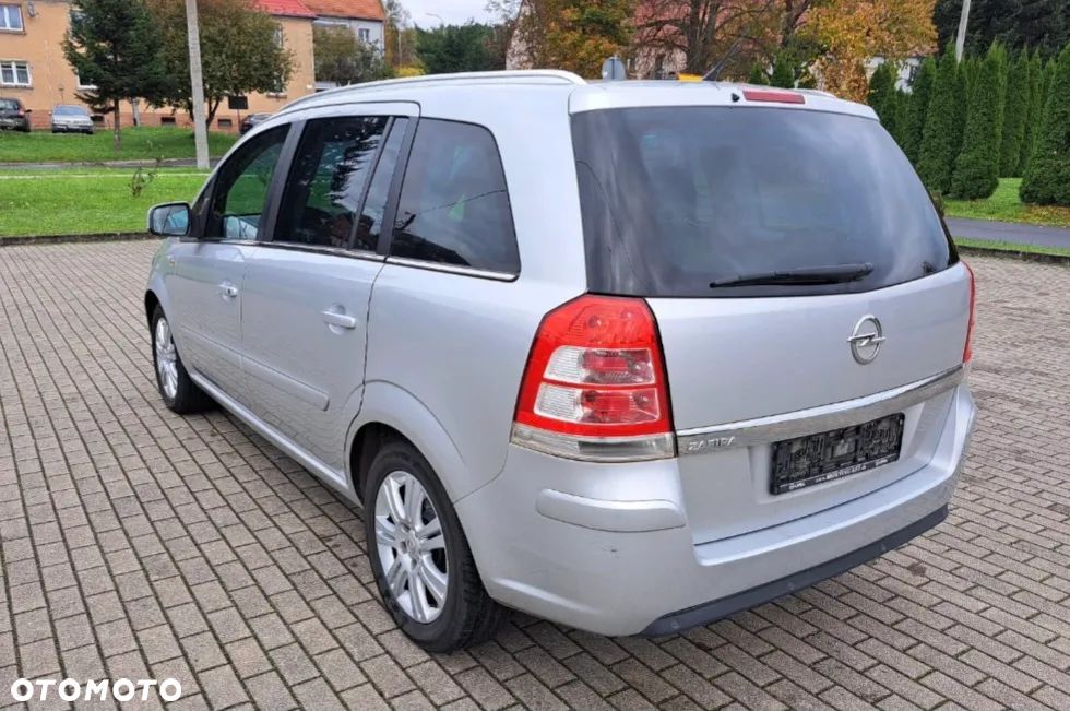 Opel Zafira - 9