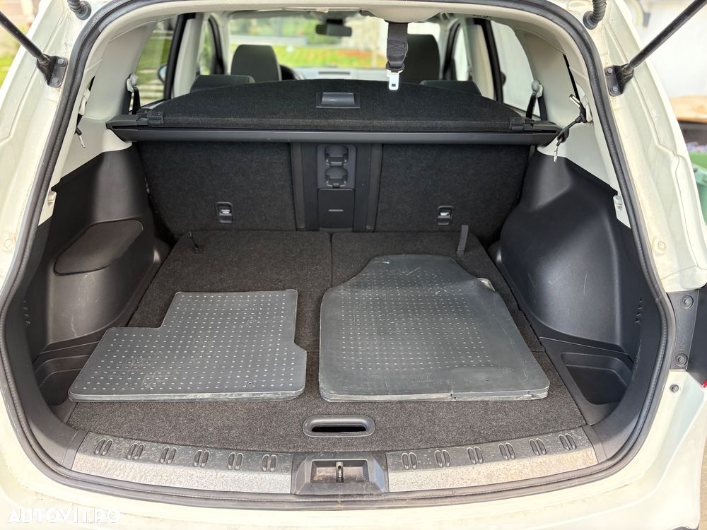 Nissan Qashqai+2 2.0 dCi DPF "All Mode 4x4" Tekna Plus - 31