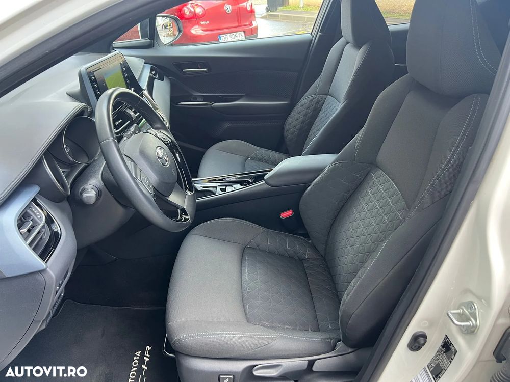 Toyota C-HR 2.0 Hybrid Business-Edition - 6