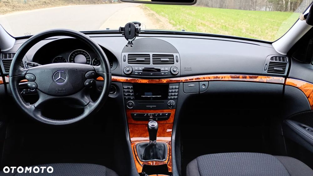 Mercedes-Benz Klasa E 200 Kompressor Elegance - 9