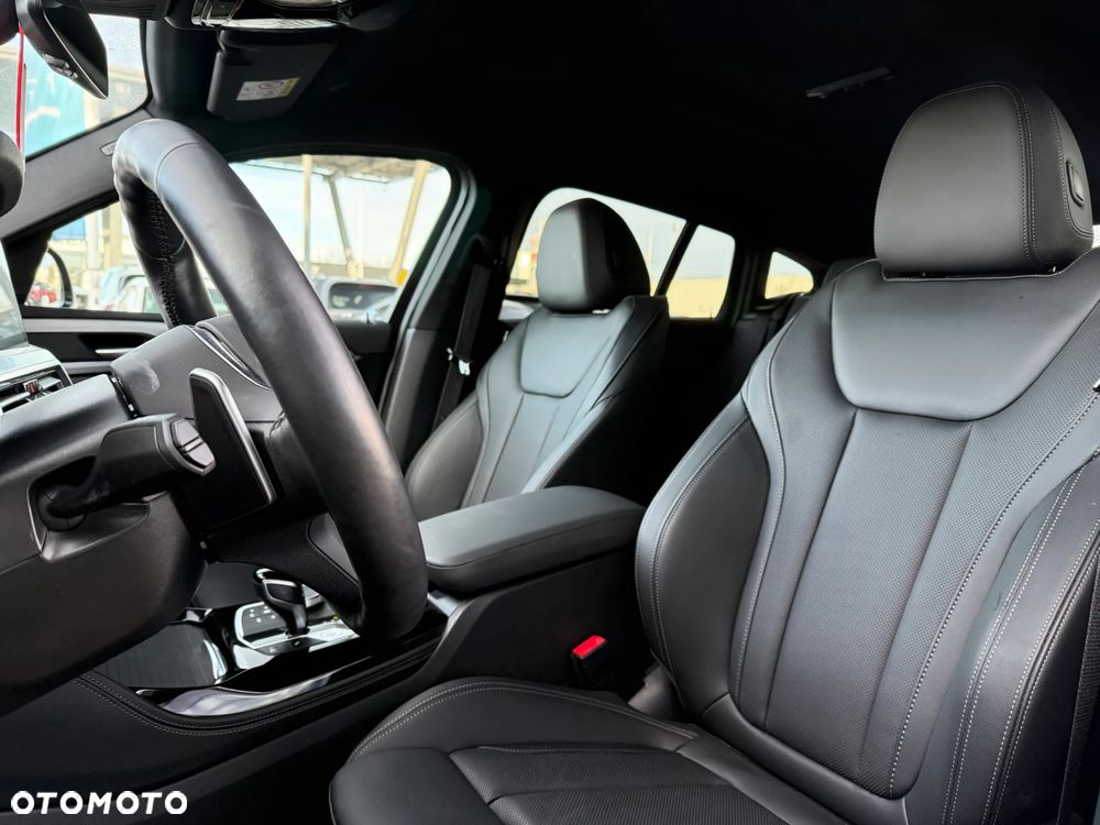 BMW X4 xDrive20d mHEV M Sport sport - 27