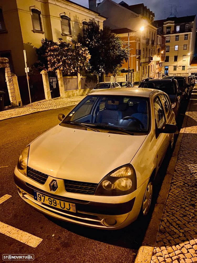 Renault Clio 1.2 16V Expression - 1