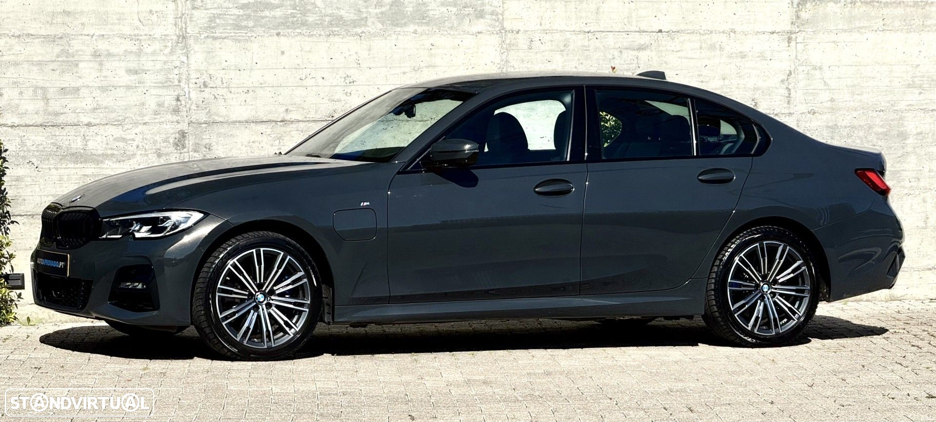 BMW 330 e Pack M Auto - 3