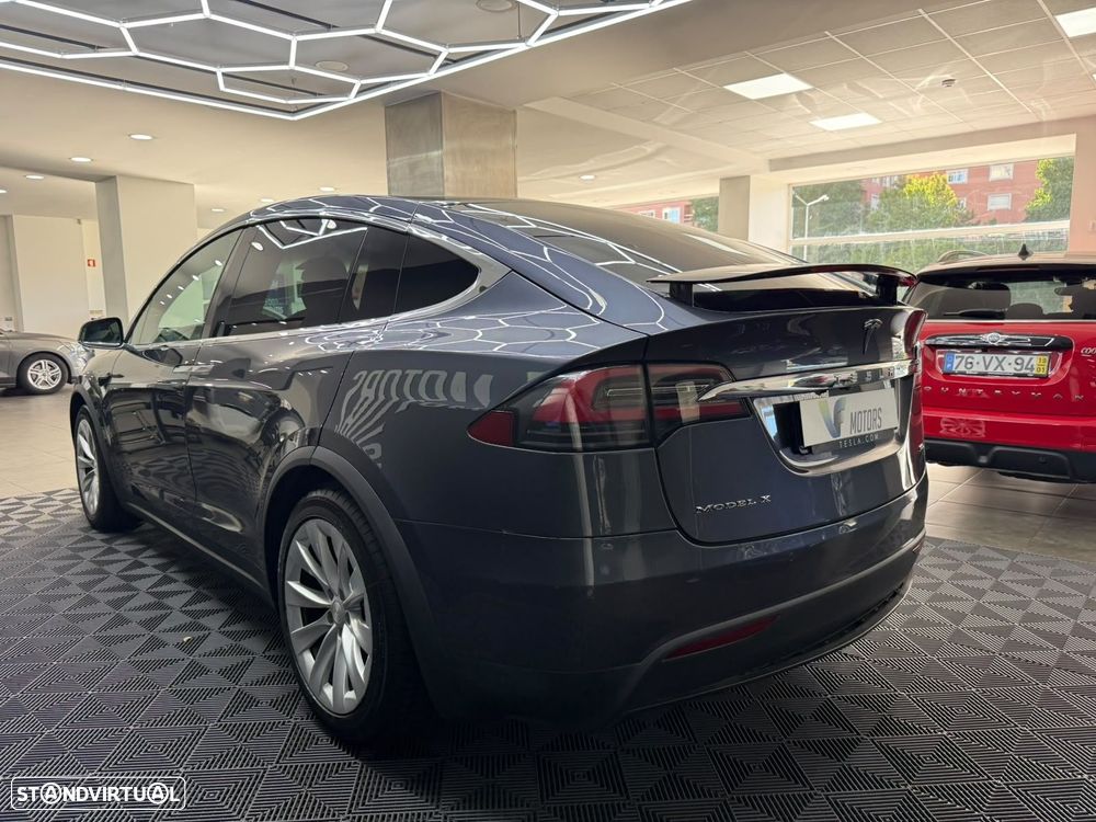 Tesla Model X 100D - 14