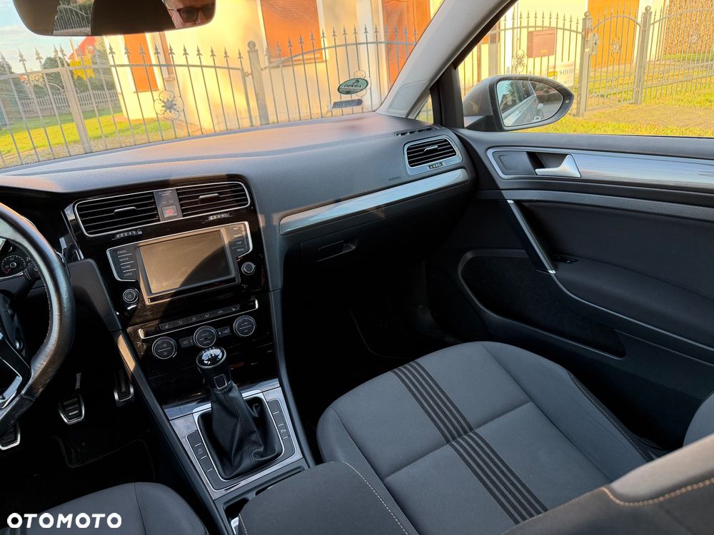 Volkswagen Golf 1.6 TDI BlueMotion Technology Allstar - 8