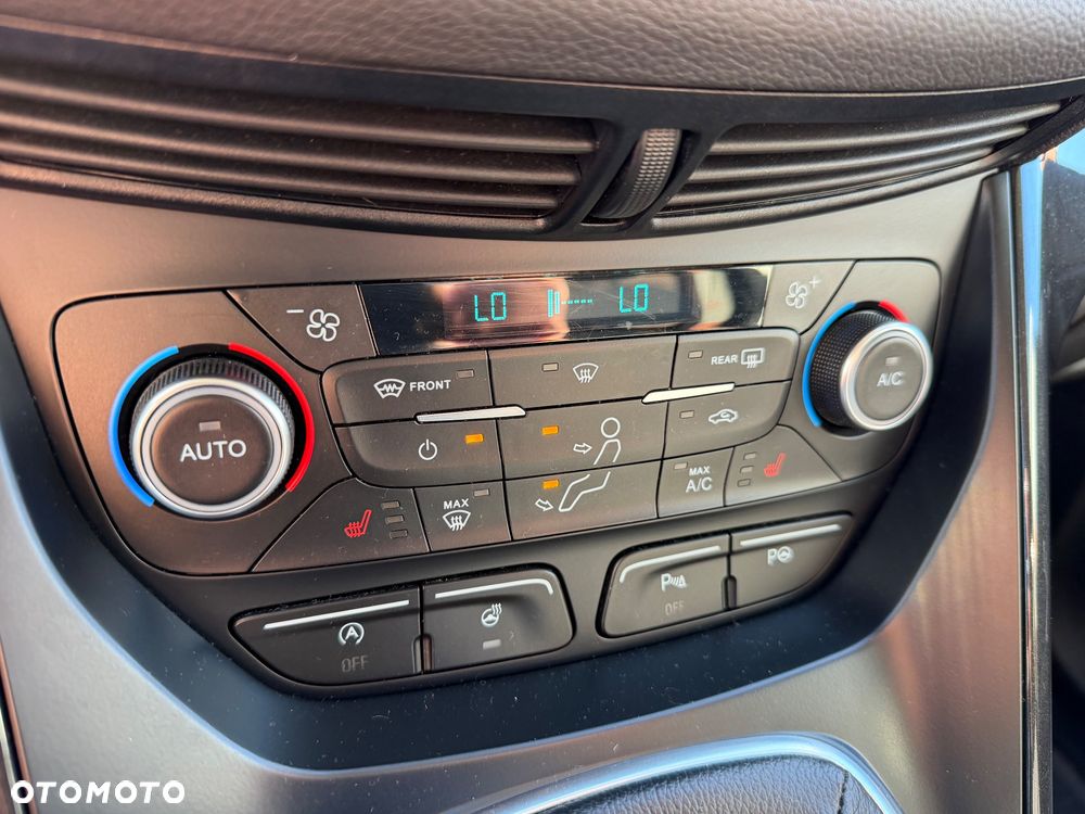 Ford Kuga 2.0 TDCi 4x2 Titanium - 19