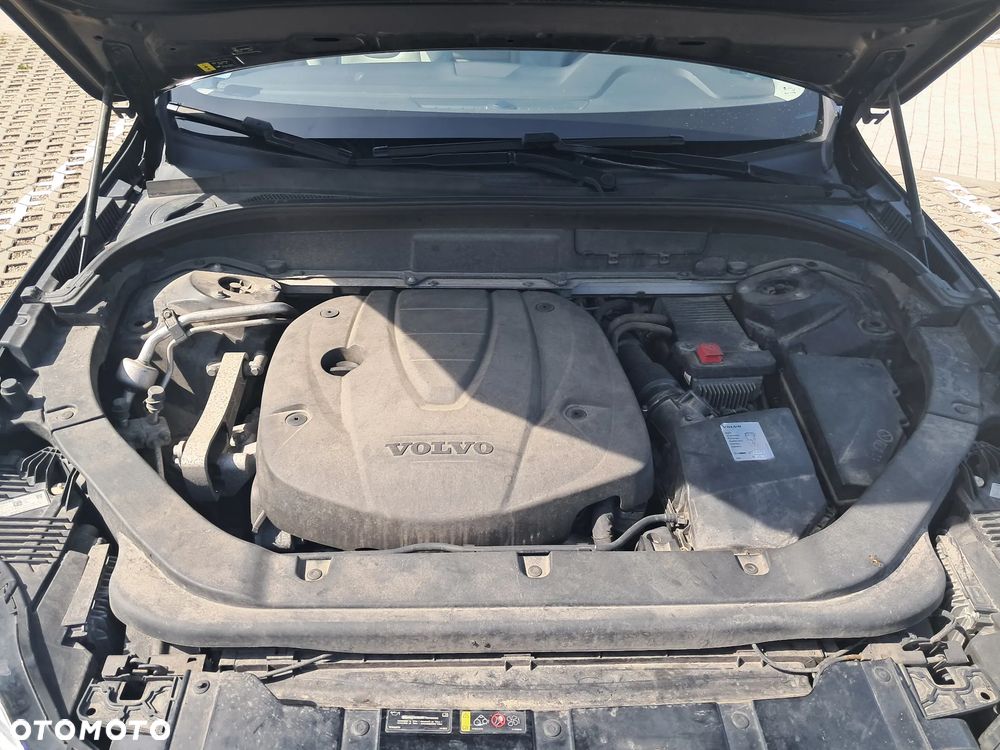 Volvo XC 60 D5 AWD Inscription - 8