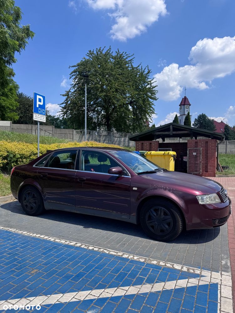 Audi A4 Limousine - 3