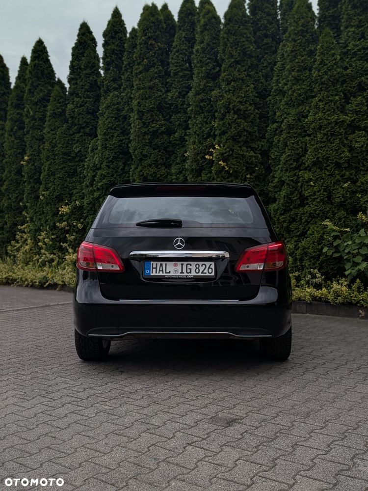 Mercedes-Benz Klasa B 180 Edition - 8