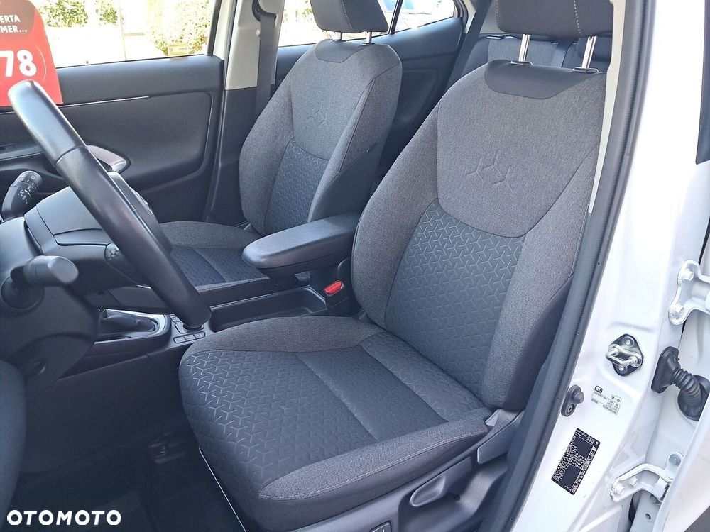 Toyota Yaris Cross Hybrid 1.5 Comfort 4x4 - 11
