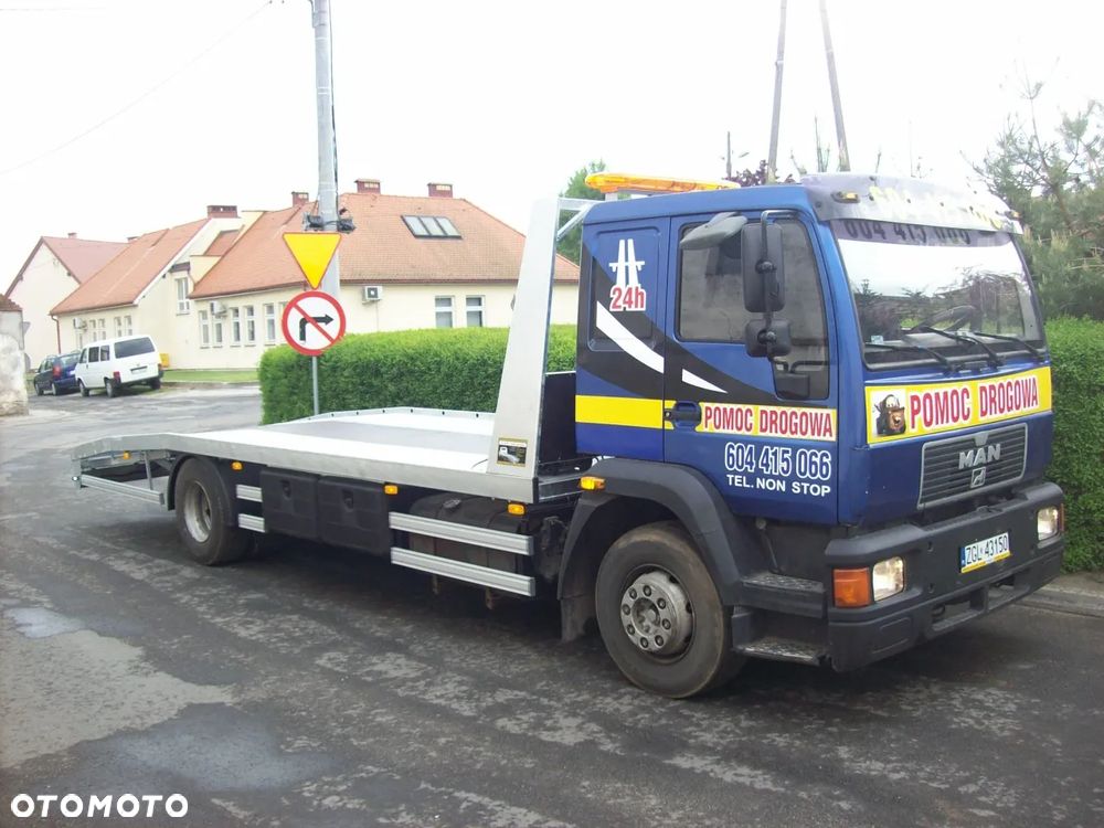 ATEGO najazd zabudowa pomoc drogowa KUNICE - 16