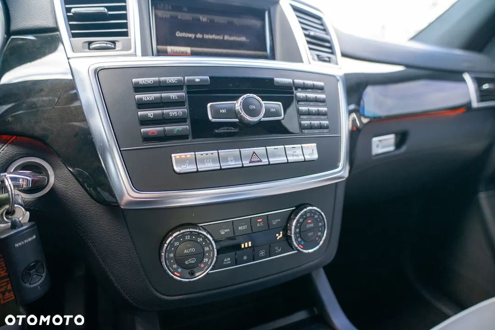 Mercedes-Benz GL 350 BlueTEC 4Matic 7G-TRONIC - 39