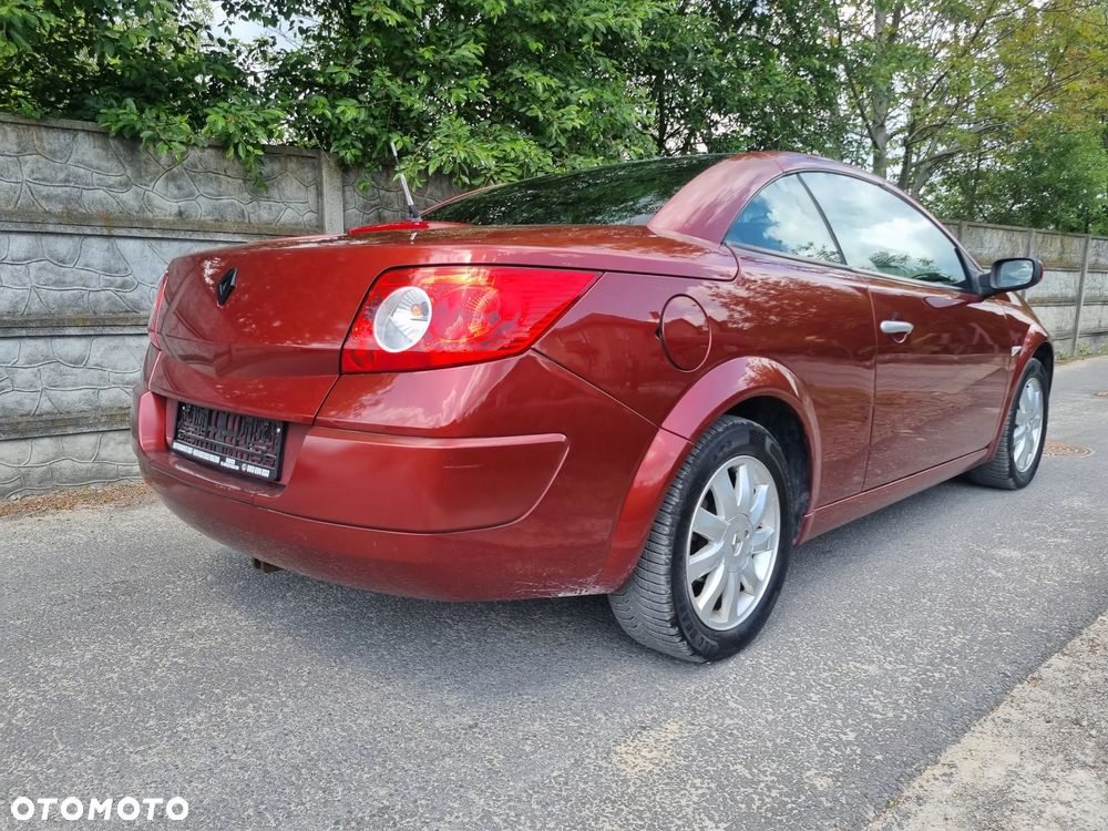 Renault Megane 1.6 Avantage - 16