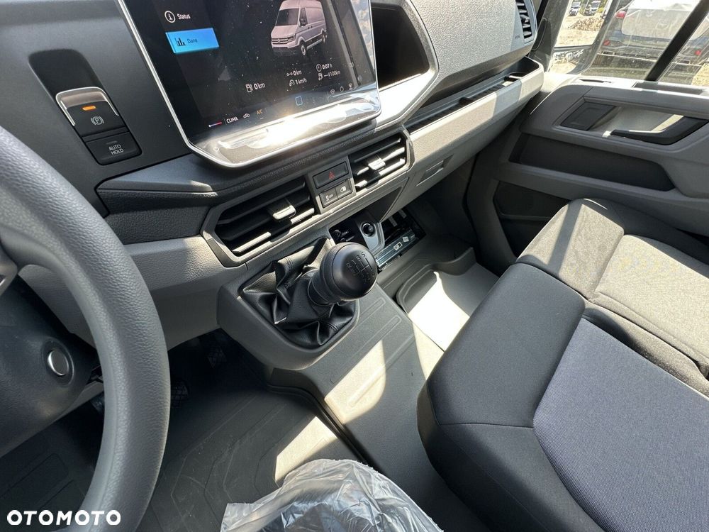 Volkswagen Crafter 35 furgon wysoki dach, 2,0 TDI 177KM, przedni, 6-bieg manualna 3640 mm, Euro 6 - 16