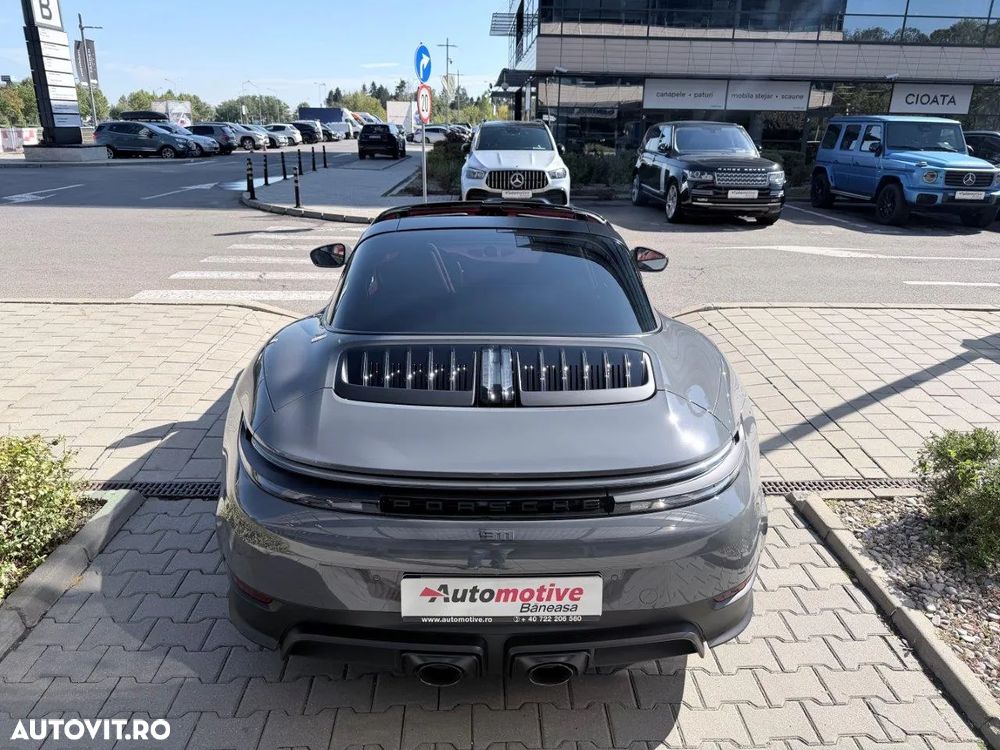 Porsche 911 Targa 4 GTS PDK - 15