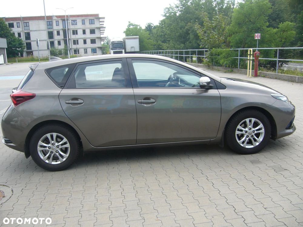 Toyota Auris 1.33 VVT-i Active - 8
