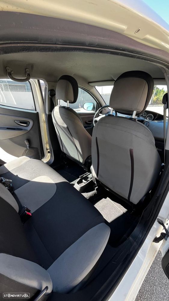 Lancia Ypsilon 1.2 S&S Silver - 8