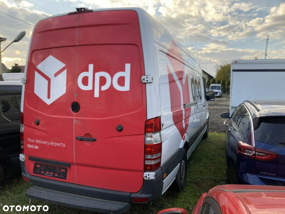 Mercedes-Benz Sprinter - 4