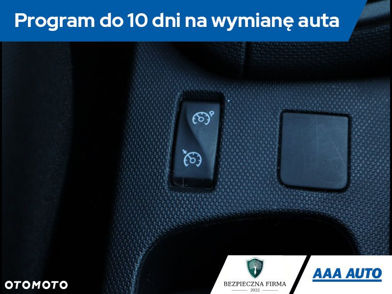 Renault Clio - 19