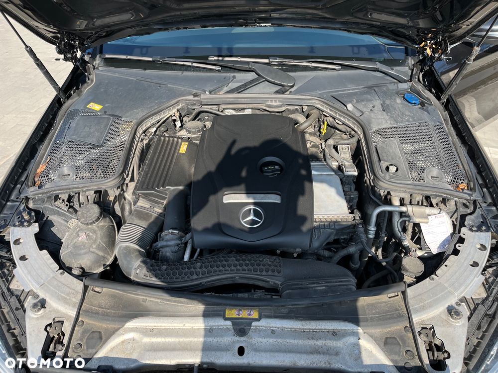Mercedes-Benz Klasa C 200 4-Matic 7G-TRONIC - 15