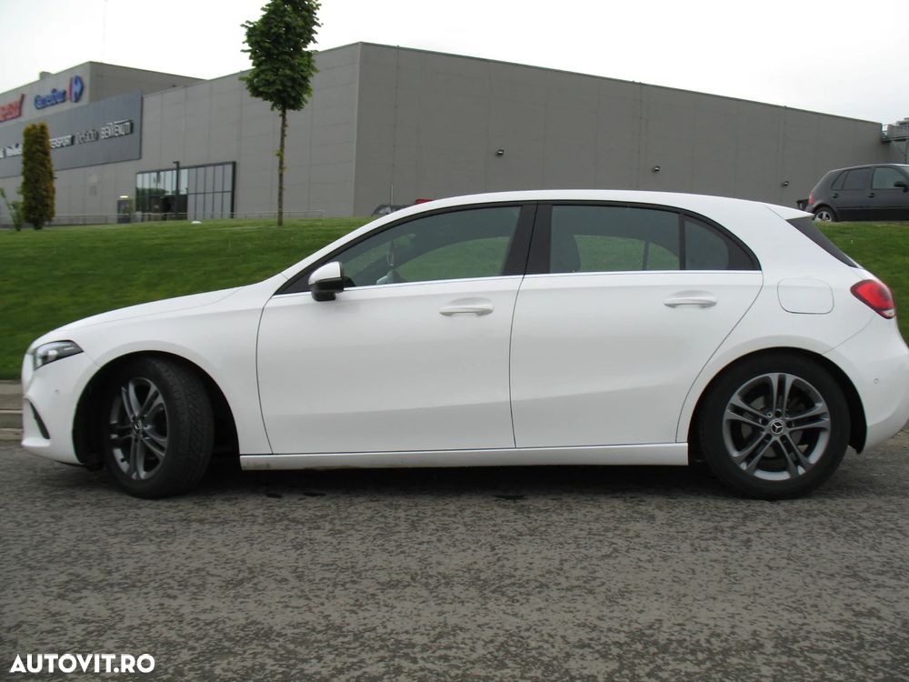 Mercedes-Benz A 180 d 7G-DCT - 3