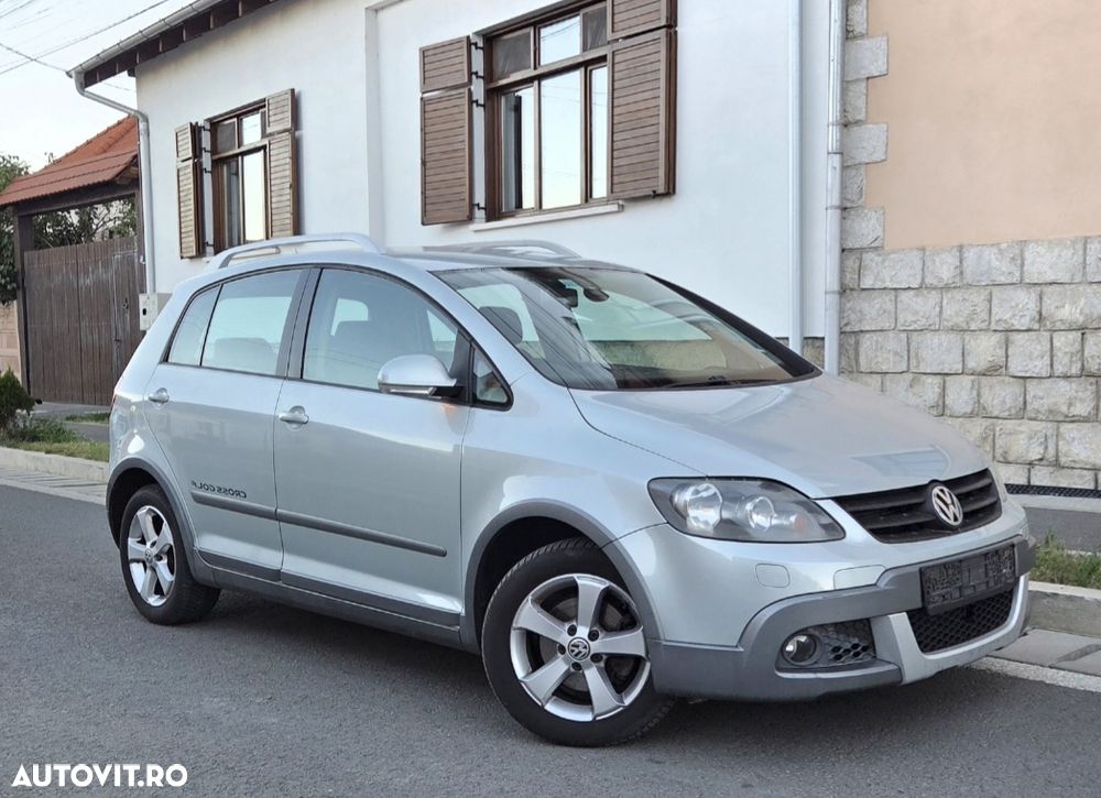 Volkswagen Golf Plus - 1