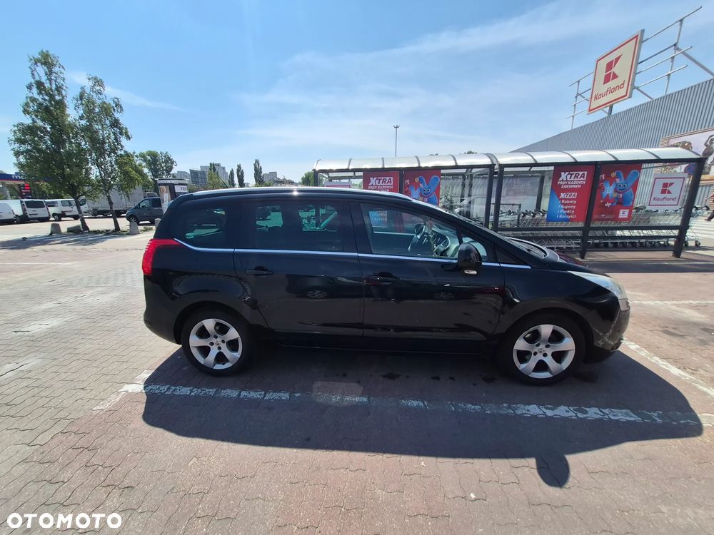 Peugeot 5008 2013 photo 3