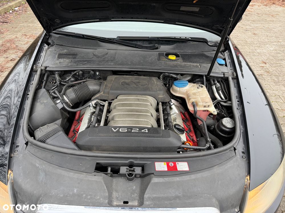 Audi A6 Limousine 2.4 - 13