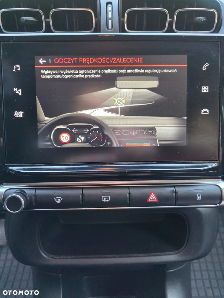 Citroën C3 1.2 PureTech Shine - 33