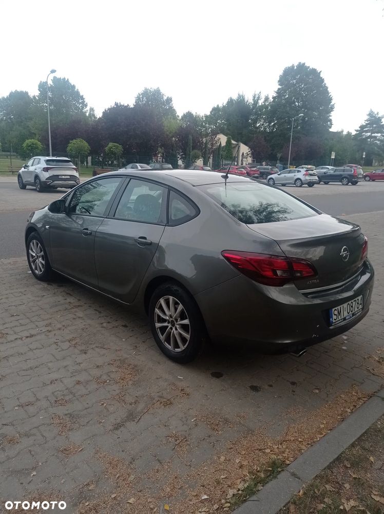 Opel Astra 1.4 T S&S EU6 - 14